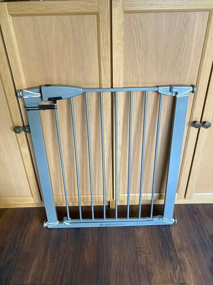 Photo of free Lindam safety gate (Putnoe MK41) #1