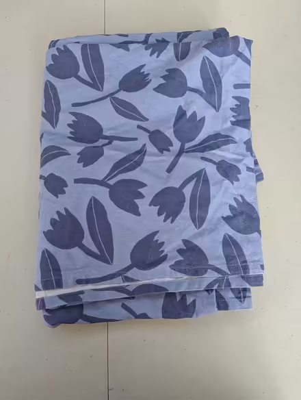 Photo of free blue tulip tablecloth (Davis Square Somerville) #1