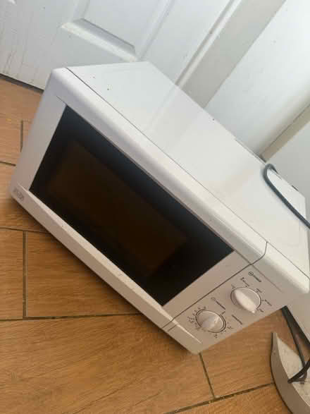 Photo of free microwave (Woodhouse S13) #1