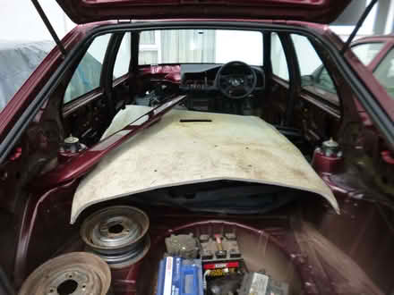 Photo of free Ford Escort Mk6 rolling shell (Patchway BS34) #3