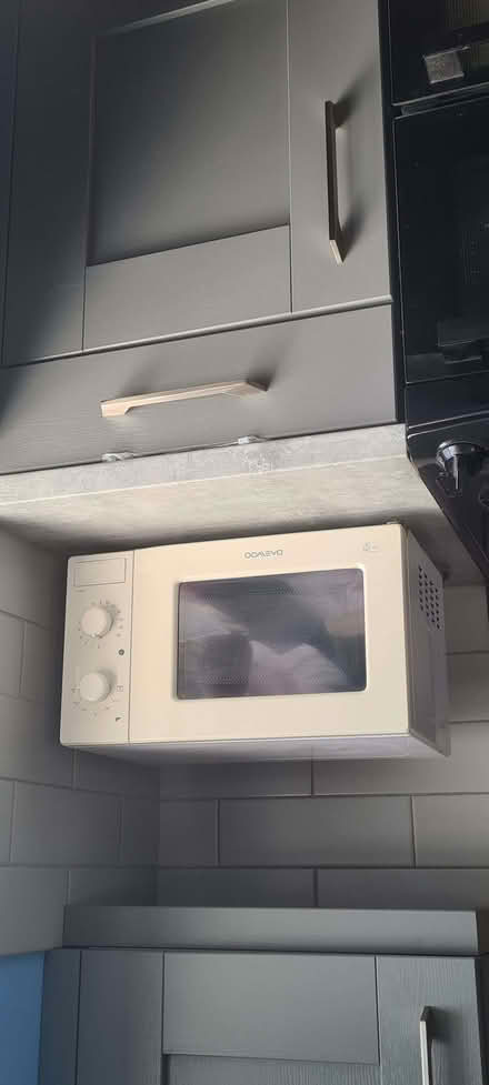 Photo of free 700w Microwave (St Helens TN34) #1