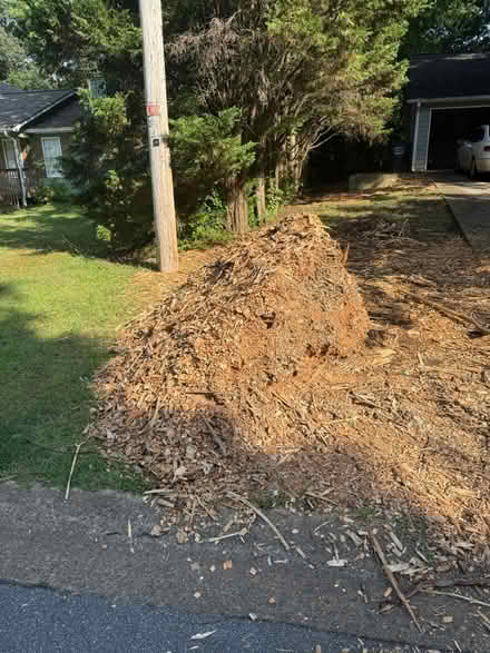 Photo of free mulch (3247 Valleyview powder Springs) #1