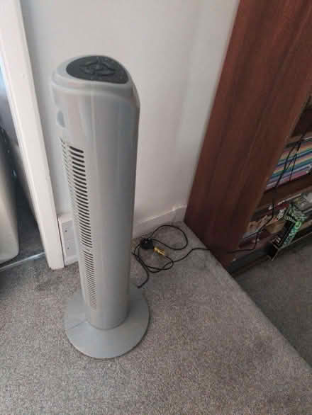 Photo of free Tower fan - faulty (Wolverhampton WV3) #1