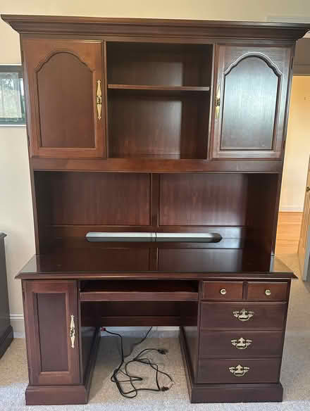 Photo of free Hooker cherry desk with hutch (6501 Fallwind Lane Bethesda) #3