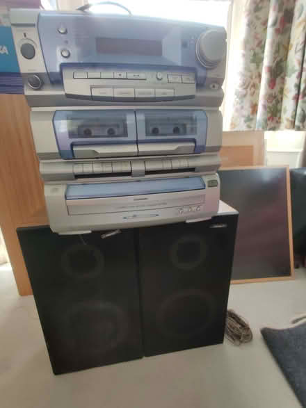 Photo of free Vintage hifi system! (Hove BN3) #1