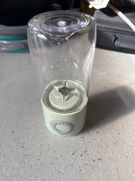 Photo of free Small Battery Powered Blender (Sarisbury Green SO31) #1
