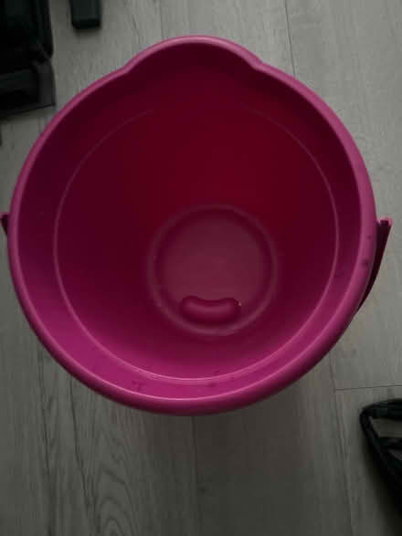 Photo of free Pink Bucket (Beckenham) #1