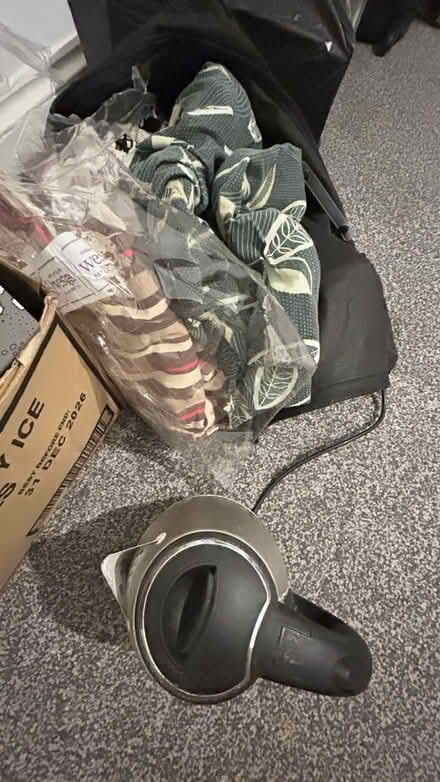 Photo of free Bedsheet and pillow case (Hanley ST1) #1