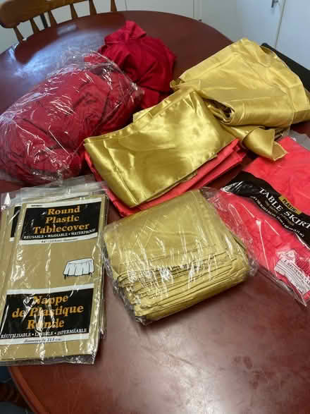 Photo of free Table n chair covers (Stoke newington) #1