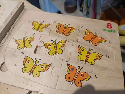 Photo of free BigJigs Toys - jigsaw set (Whitchurch-on-Thames RG8) #3