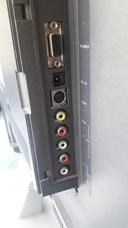 Photo of free Toshiba TV (Analogue) (Dorking (near Cock Roundabout)) #3