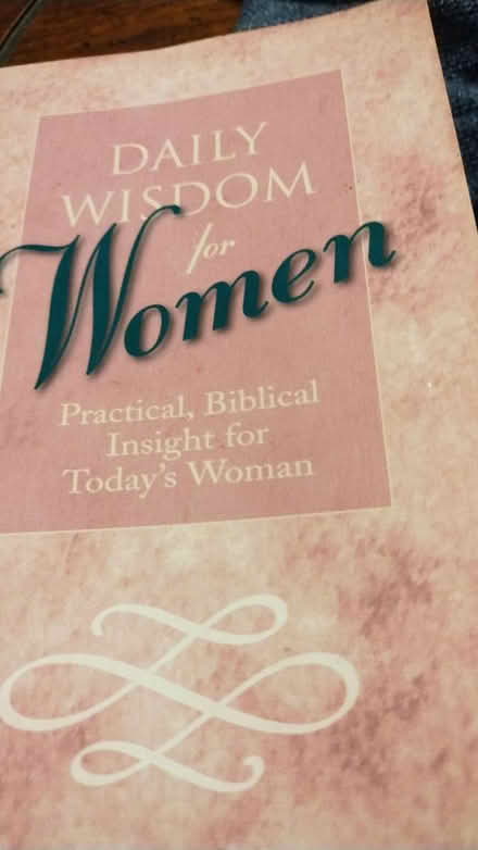 Photo of free Daily Wisdom for Women (Allen) #1