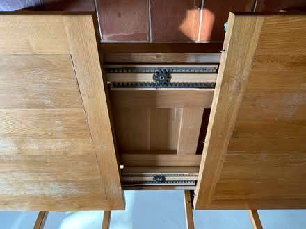 Photo of free Modern extending dining room table and 4 matching chairs (Talybont on Usk LD3) #3