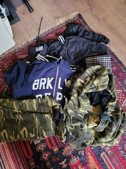 Photo of free Mens clothing (SW17) #1