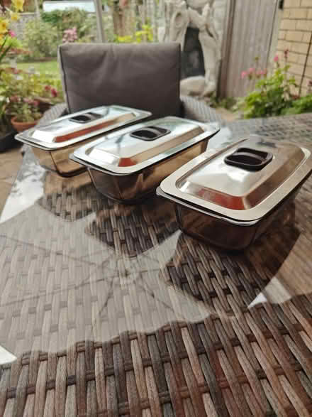 Photo of free 3 pirex dishes with lids (IP3) #1