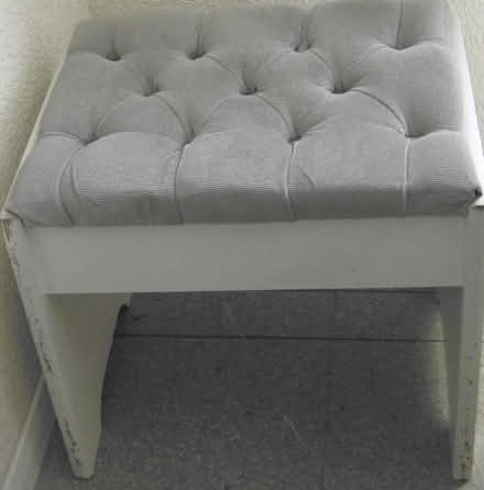 Photo of free Dressing Table Stool (CT12) #1