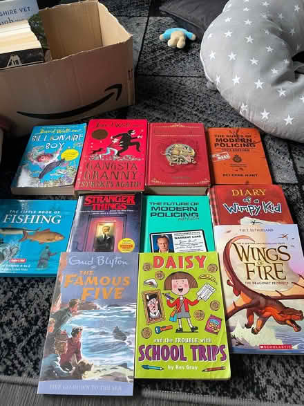 Photo of free Bundle of books (Thringstone LE67) #1