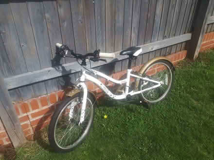 Photo of free Bicycle girl 8-10 yr (Whitnash CV31) #1