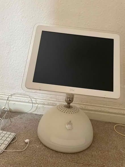 Photo of free Antique Mac (Church Street DE56) #2