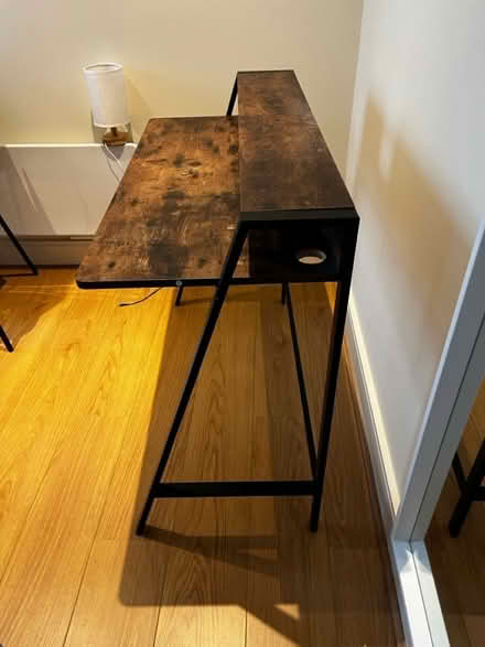 Photo of free Desk (Bermondsey SE16 4UE) #2