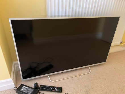 Photo of free TV (New Marston OX3) #1
