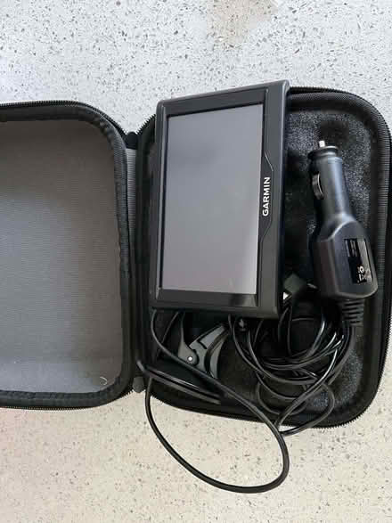 Photo of free Garmin Sat Na with charger and carry case (Prestwood HP16) #2