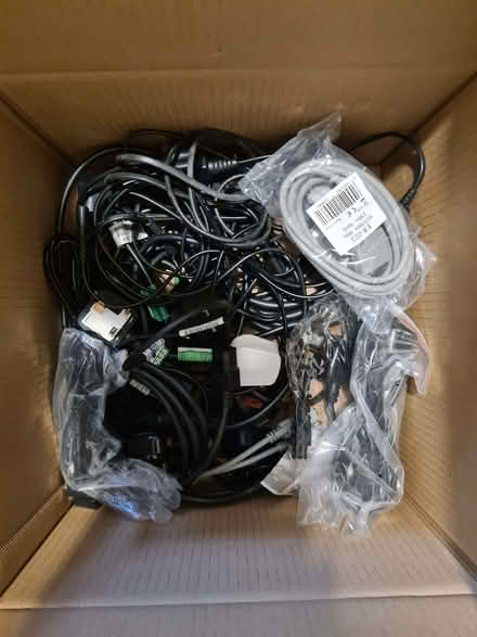 Photo of free Mains leads plus a few VGA leads (Oaklands nr Welwyn AL6) #1