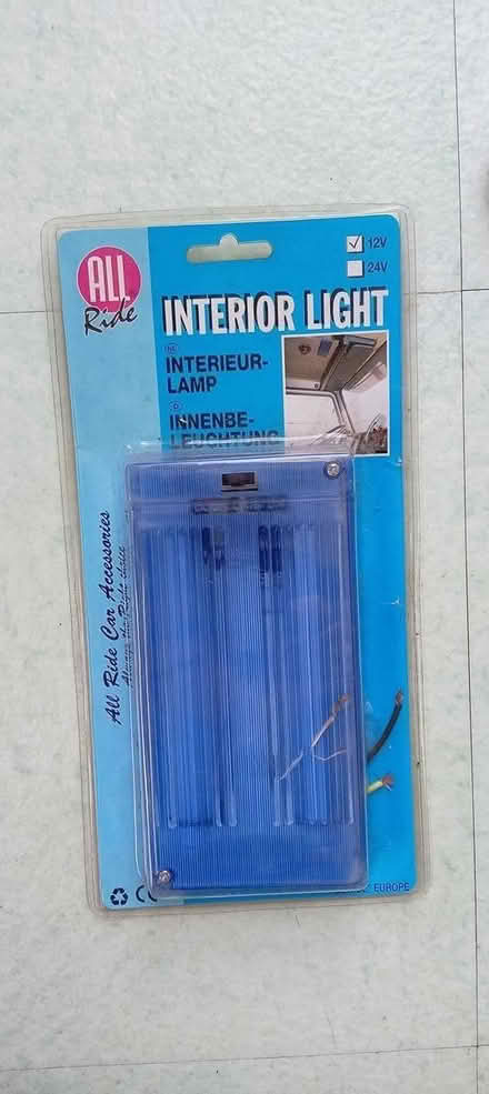 Photo of free 12V fluorescent light (Heron Way Horsham) #1