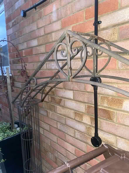 Photo of free Metal garden arch (Hitchin SG4) #3