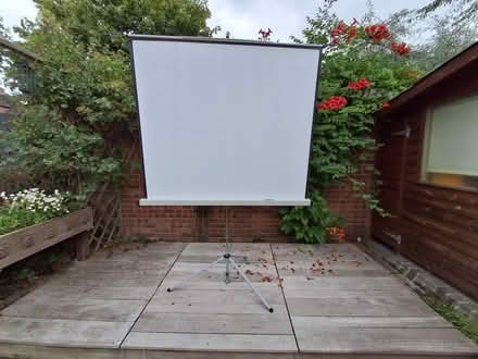Photo of free Projector Screen (Loughborough Central LE11) #1