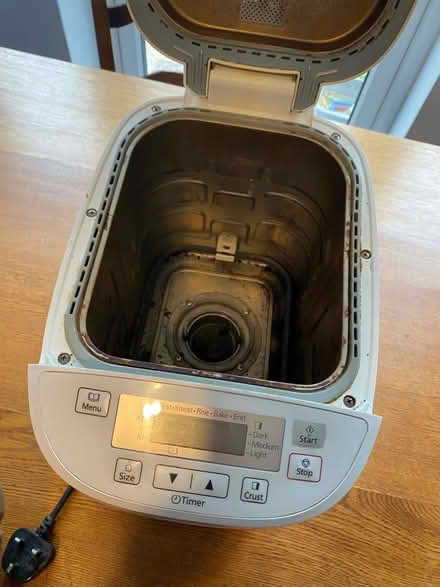 Photo of free Panasonic breadmaker (Sunningwell OX13) #2