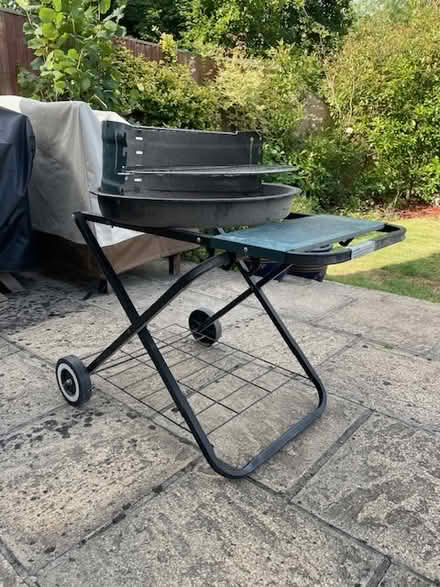 Photo of free BBQ (Wokingham RG41) #2