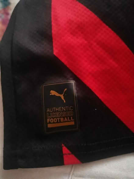 Photo of free Manchester City tshirt original (Bramley LS13) #2