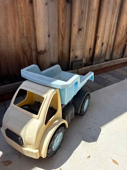 Photo of free Toys (Sunnyvale 94086) #2