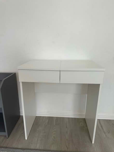 Photo of free Dressing table (Stantonbury MK14) #1
