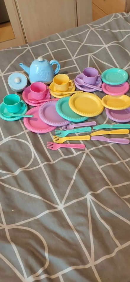 Photo of free kids tea party set (East Ham, E6) #1
