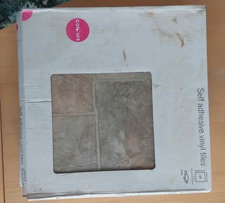 Photo of free self adhesive tiles (dorset) #1