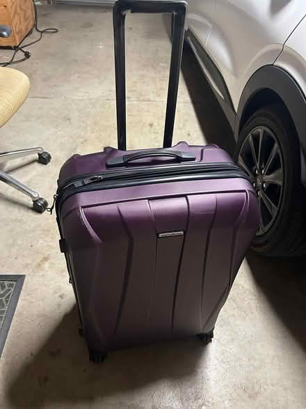 Photo of free Samsonite Large Rolling Suitcase (Willowgate) #1