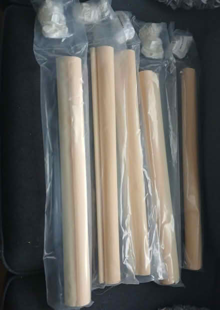 Photo of free Small cream roller blind (Iver Heath SL00BZ) #1
