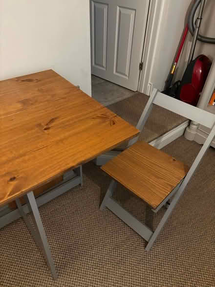 Photo of free Fold out dining table (Stocksfield NE43) #4