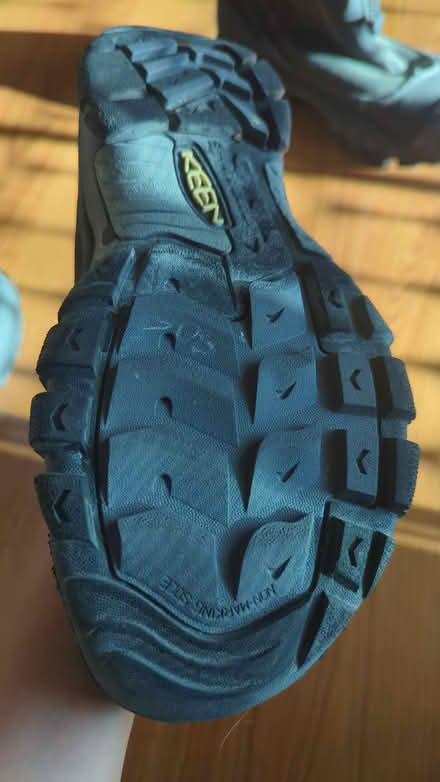 Photo of free size 8.5 water proof keen boots (downtown sunnyvale) #2
