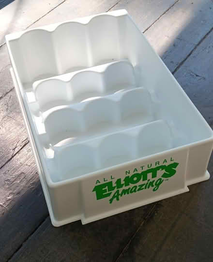 Photo of free Table top beverage ice bin (19095) #1