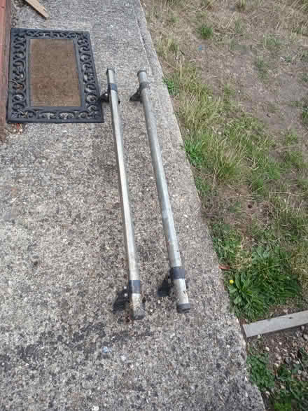 Photo of free Rhino roof bars (Iver Heath SL00BZ) #1