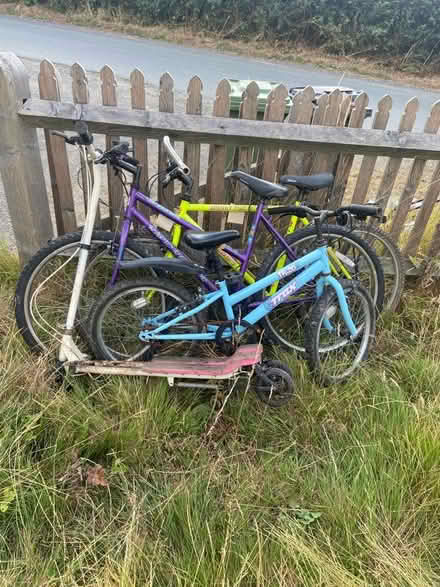 Photo of free 3 bicycles and scooter (Brampton Bryan SY7) #1