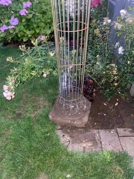 Photo of free Metal garden arch (Hitchin SG4) #2