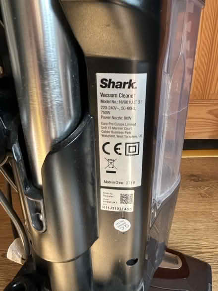 Photo of free Shark vacuum cleaner (not working) (Cheshunt EN7) #2