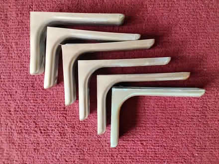 Photo of free 3 pr small shelf brackets (Weymouth DT4 8QE) #1