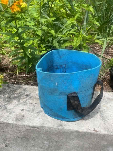Photo of free Planter pots and containers (Petworth/16th St Heights) #3