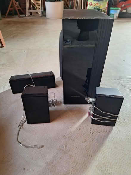 Photo of free Samsung tv theatre system (Smarden) #1