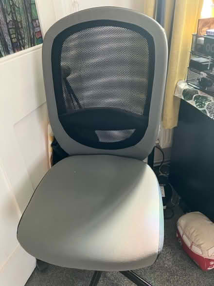 Photo of free Office chair (St Helenโs Parade Southsea) #4